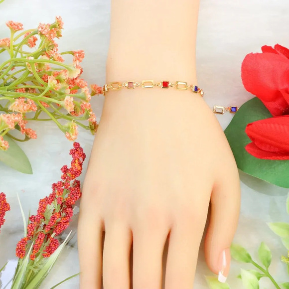 "New Beautiful Design Bracelet for Women/Girls, Gift, B563 - Picture 2 of 10